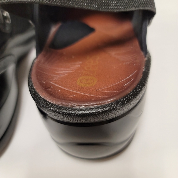 BZees Black Fabric Comfort Shoes - Picture 3 of 10